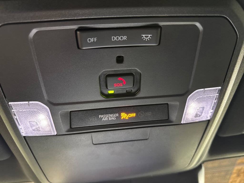 Used 2025 Toyota Tacoma TRD Sport image 23