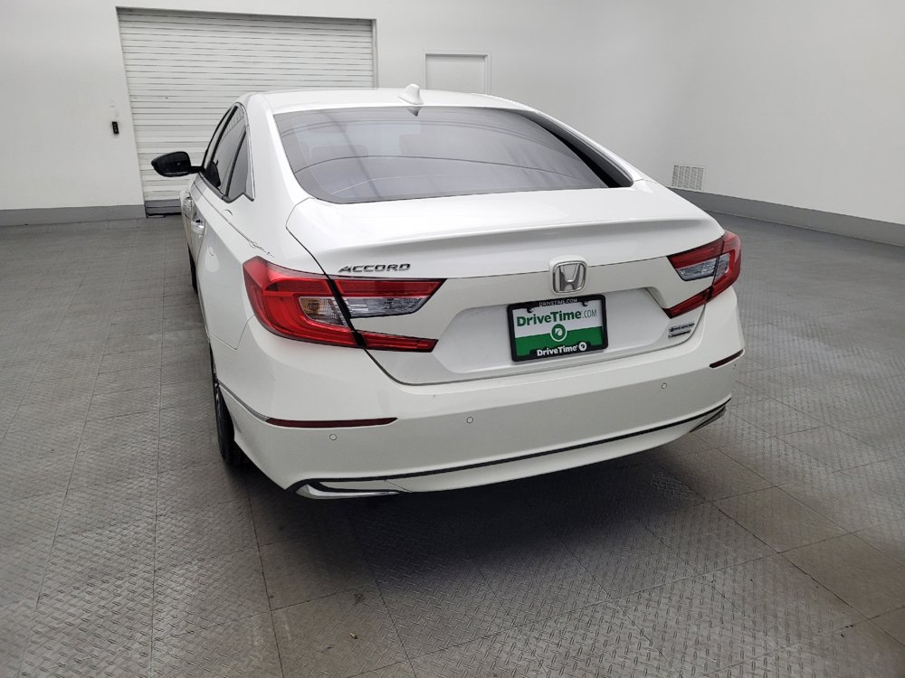 Used 2018 Honda Accord Touring image 6