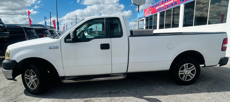 Used 2005 Ford F150 STX image 2