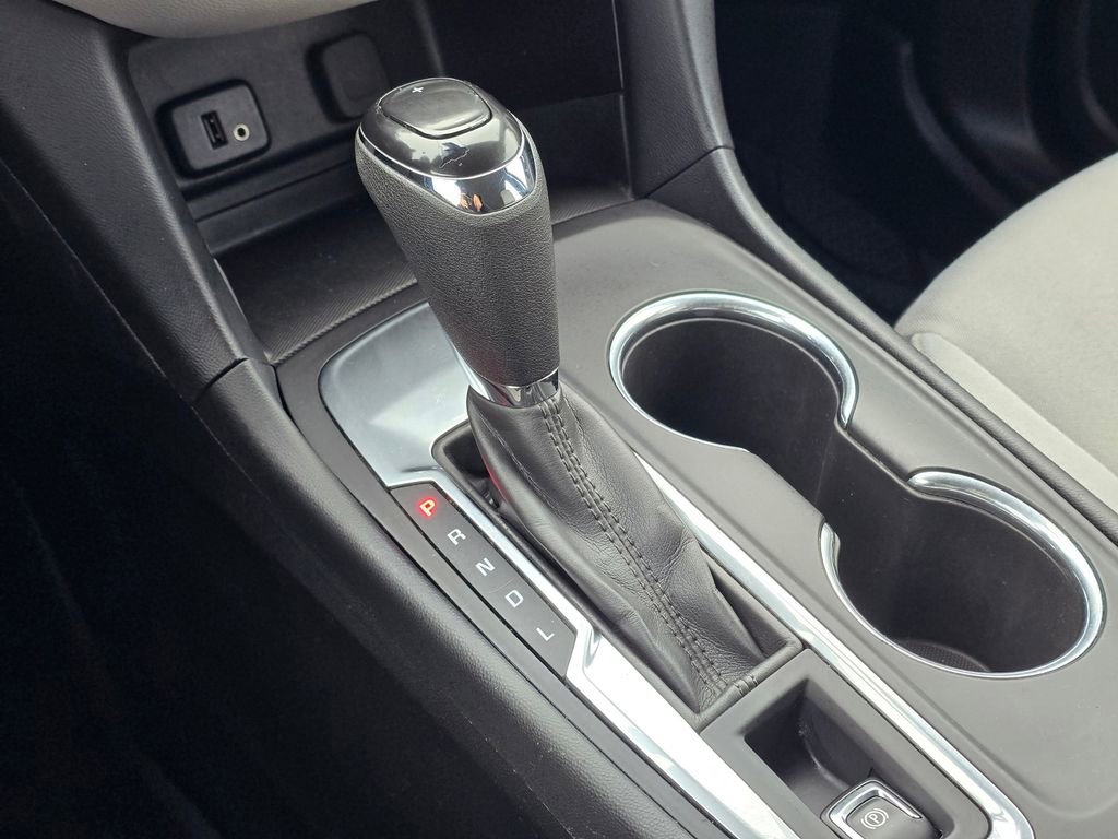 Used 2018 Chevrolet Equinox LS image 39