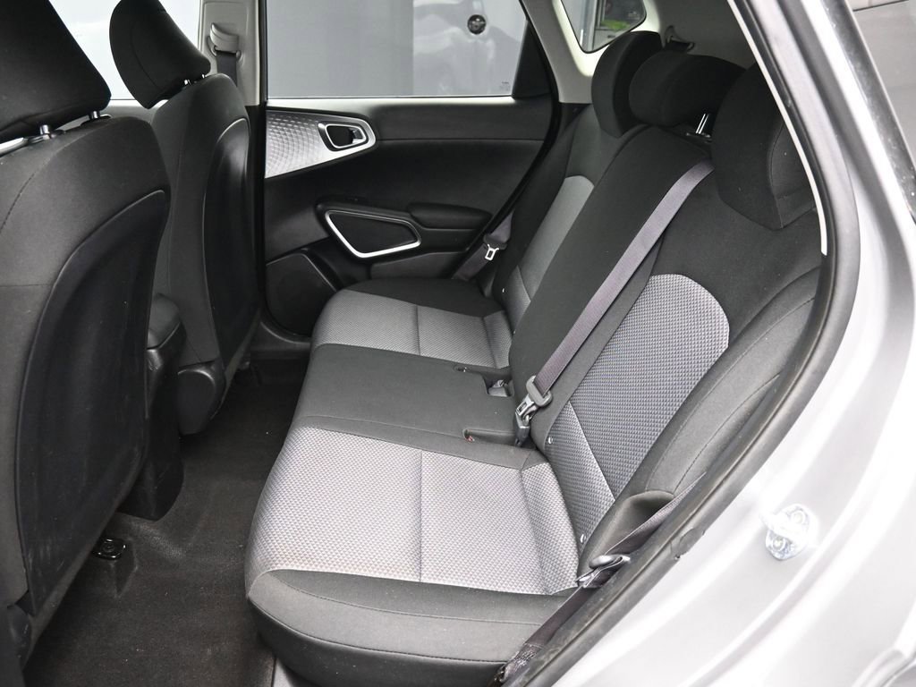 Certified 2022 Kia Soul LX w/ Technology Package image 20
