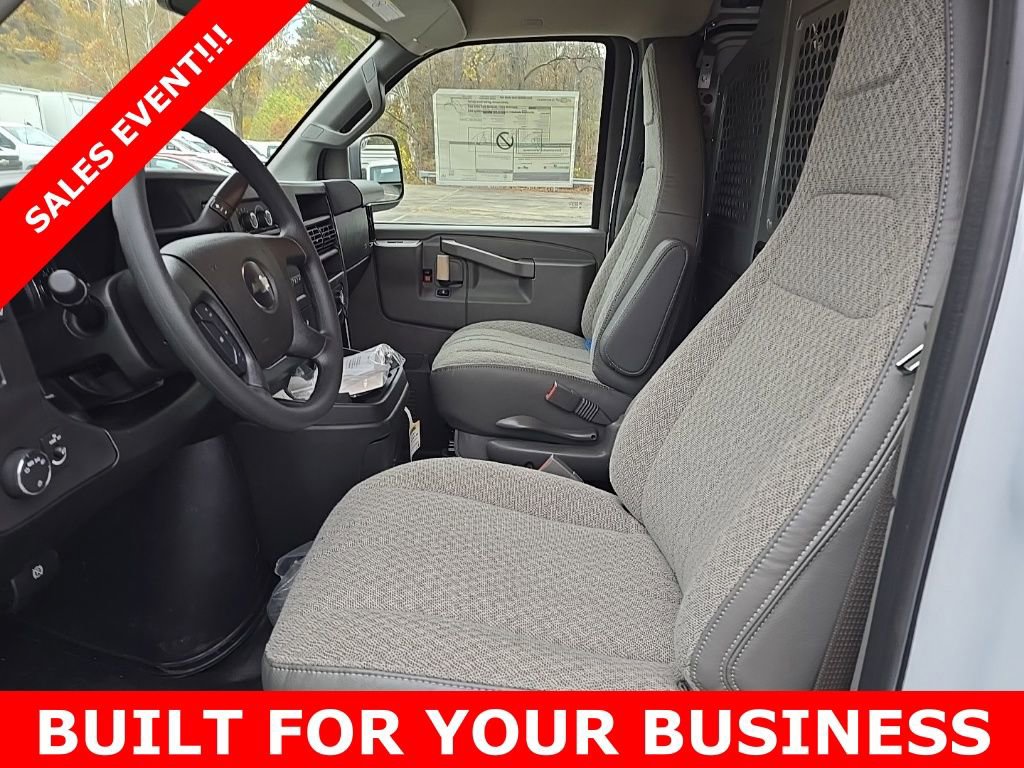 New 2025 Chevrolet Express 2500 w/ Driver Convenience Package image 6