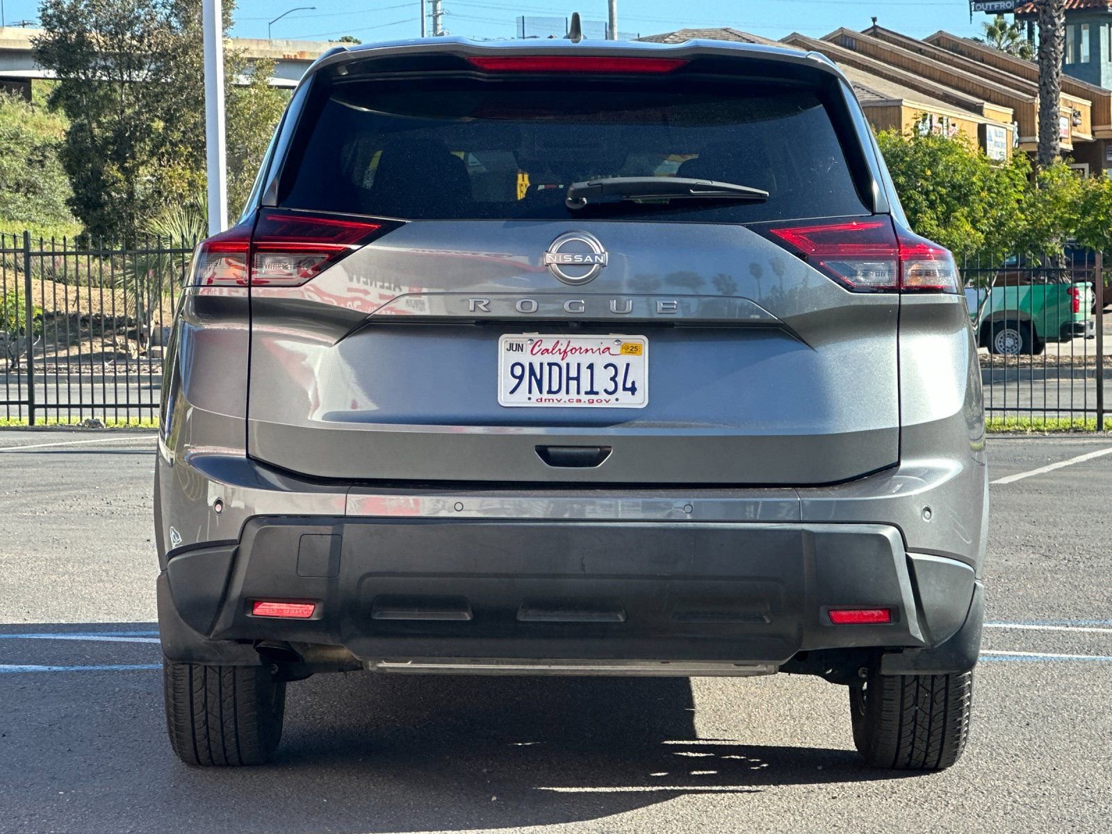 Used 2024 Nissan Rogue S image 4