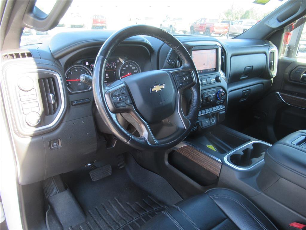 Used 2022 Chevrolet Silverado 2500 High Country w/ Technology Package image 16
