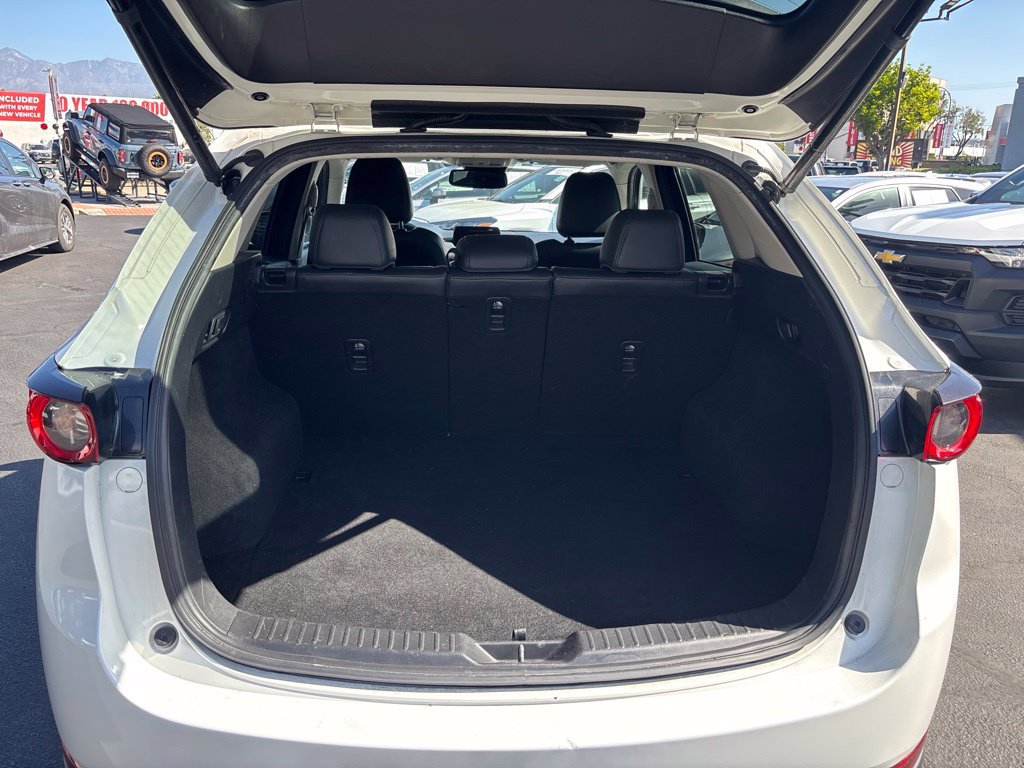 Used 2018 MAZDA CX-5 Touring w/ Preferred Equipment Package FWD image 10