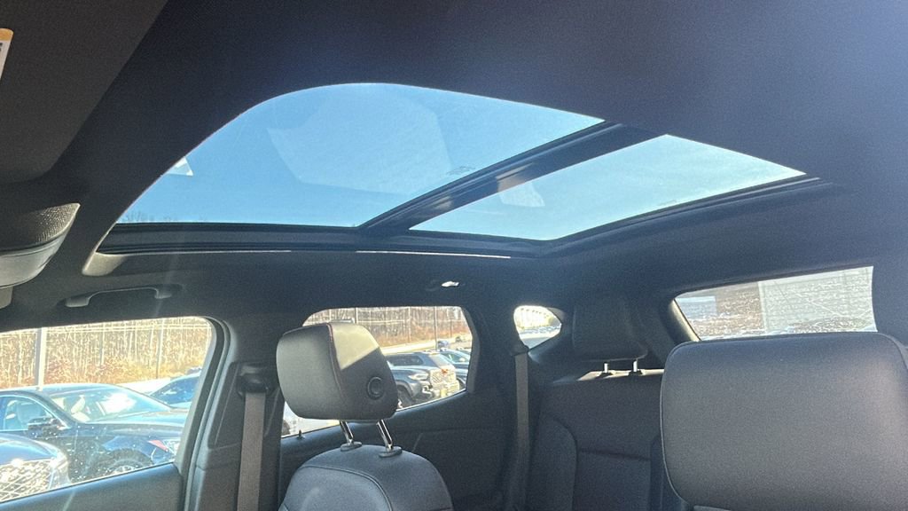 Used 2020 Chevrolet Blazer RS image 32