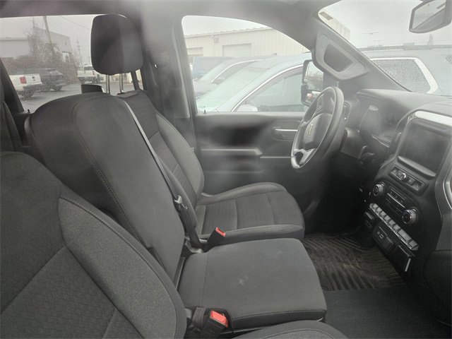 Used 2024 Chevrolet Silverado 2500 Custom w/ Custom Value Package image 7