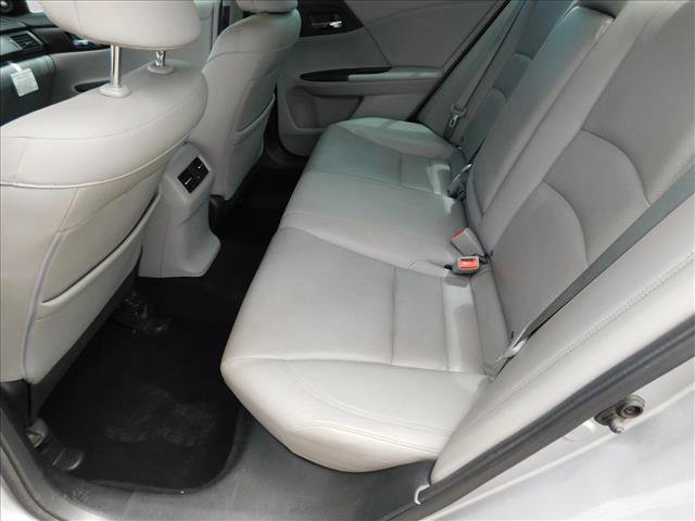 Used 2015 Honda Accord EX-L image 25