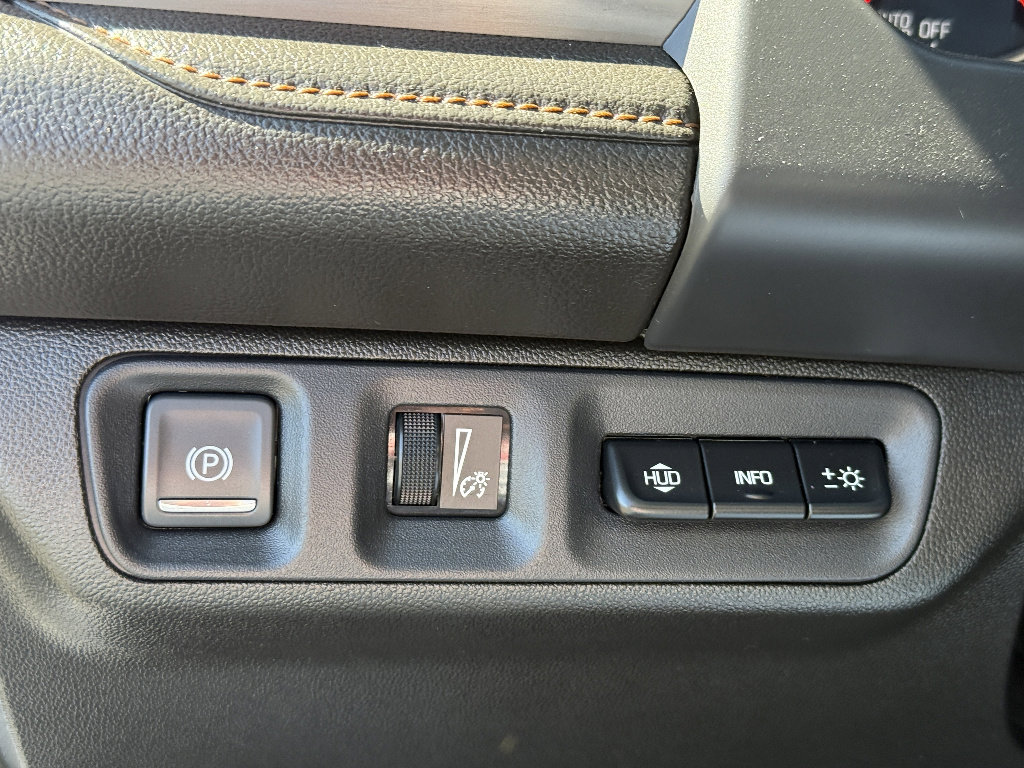 Used 2023 GMC Acadia AT4 w/ Technology Package AWD/4WD image 20