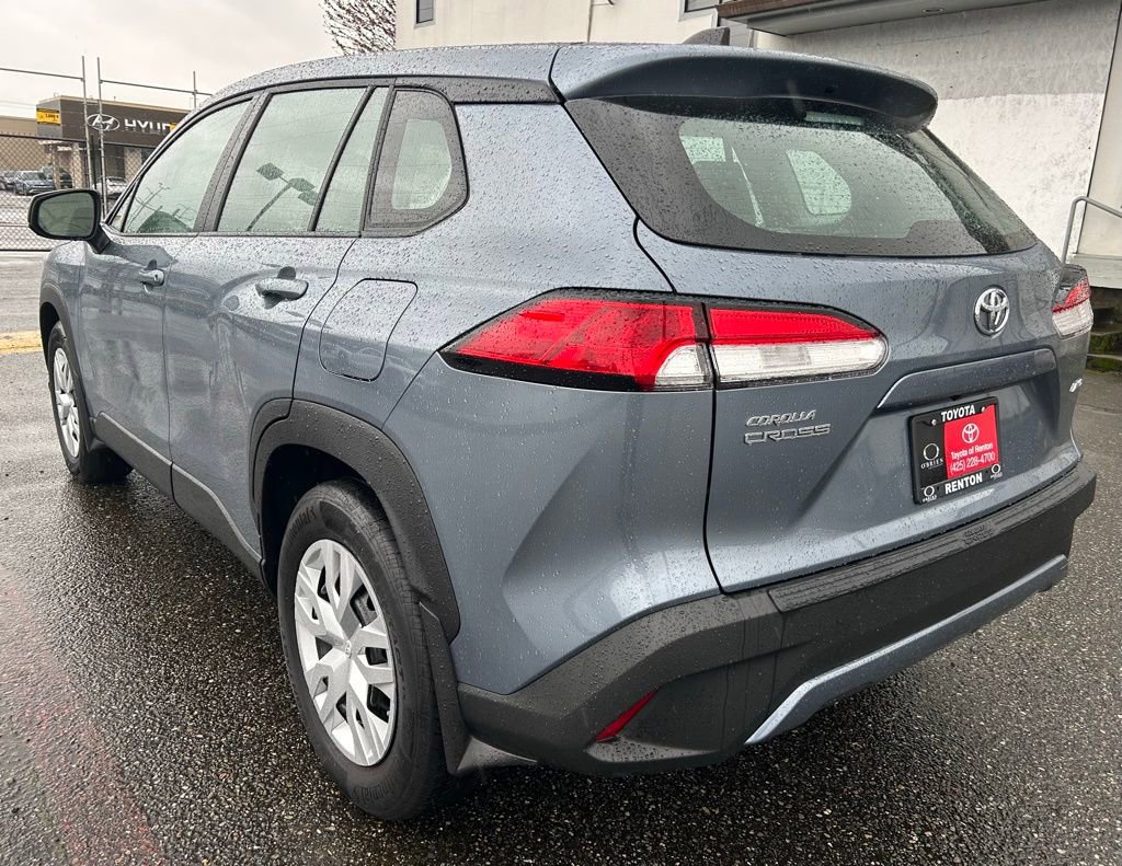 Certified 2023 Toyota Corolla Cross L image 11
