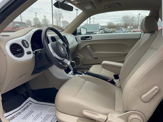 Used 2019 Volkswagen Beetle 2.0T SE w/ SE Premium Package image 15