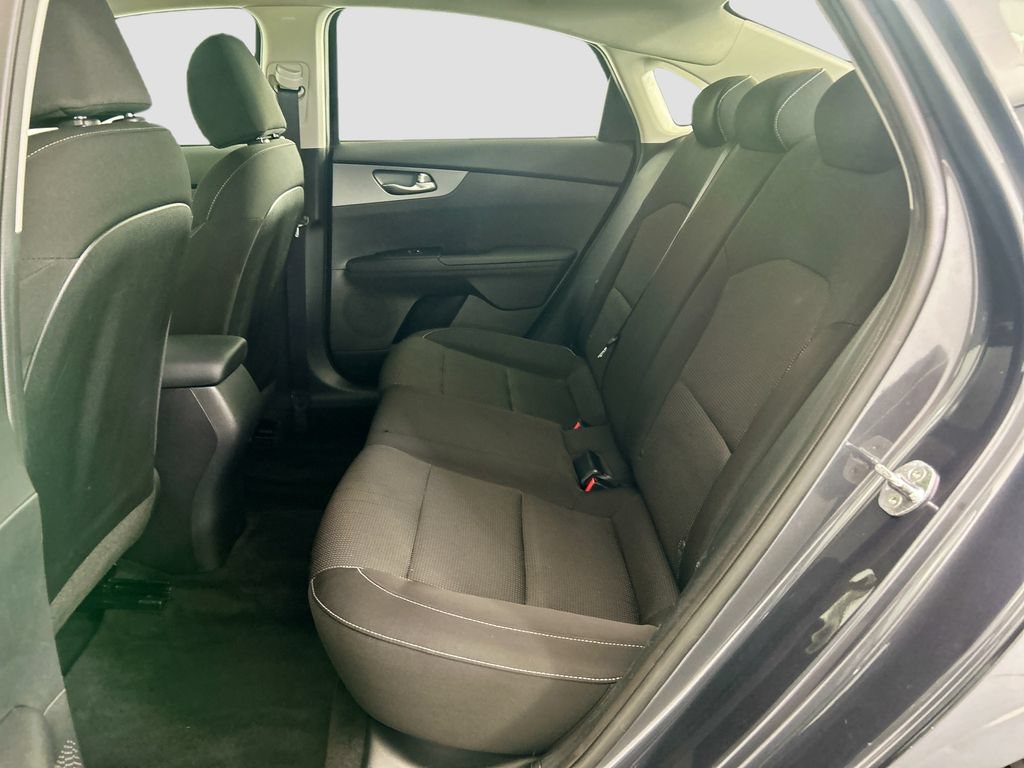 Used 2021 Kia Forte LXS FWD image 19