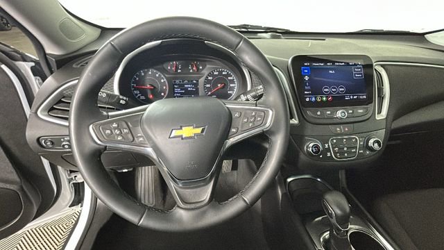 Used 2023 Chevrolet Malibu LT w/ Sport Edition FWD image 15