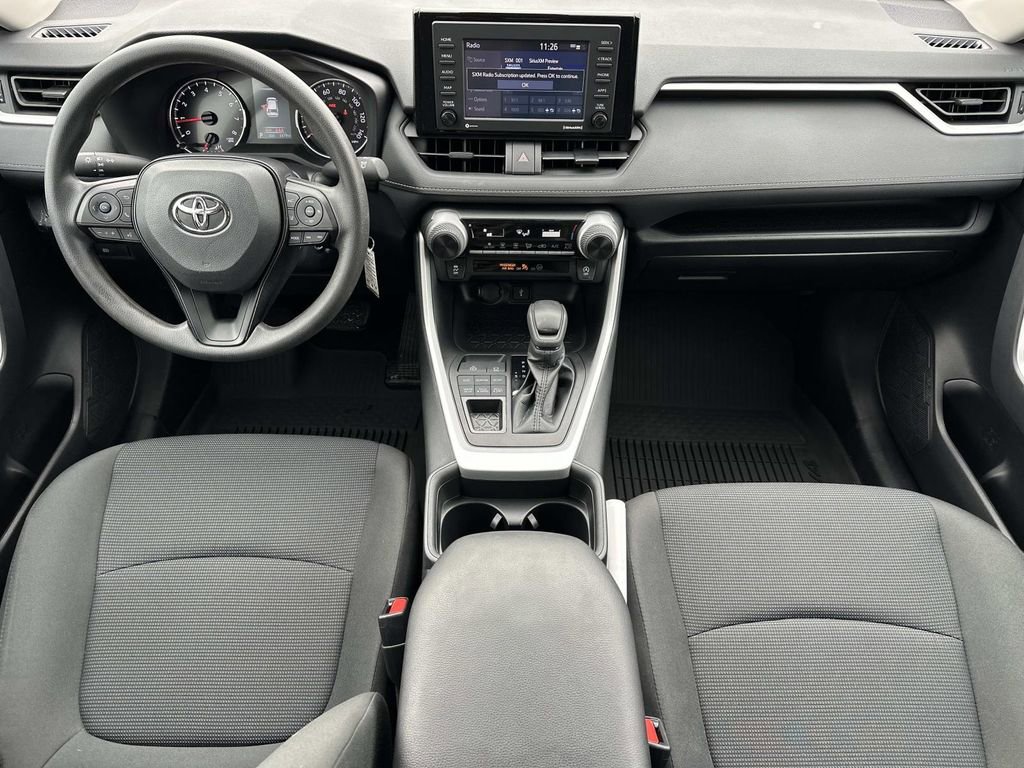 Used 2021 Toyota RAV4 LE image 13
