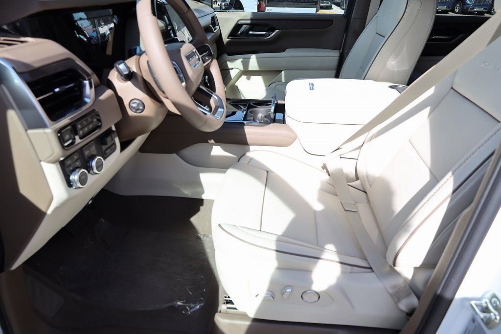 New 2026 GMC Yukon XL Denali w/ Advanced Technology Package image 11