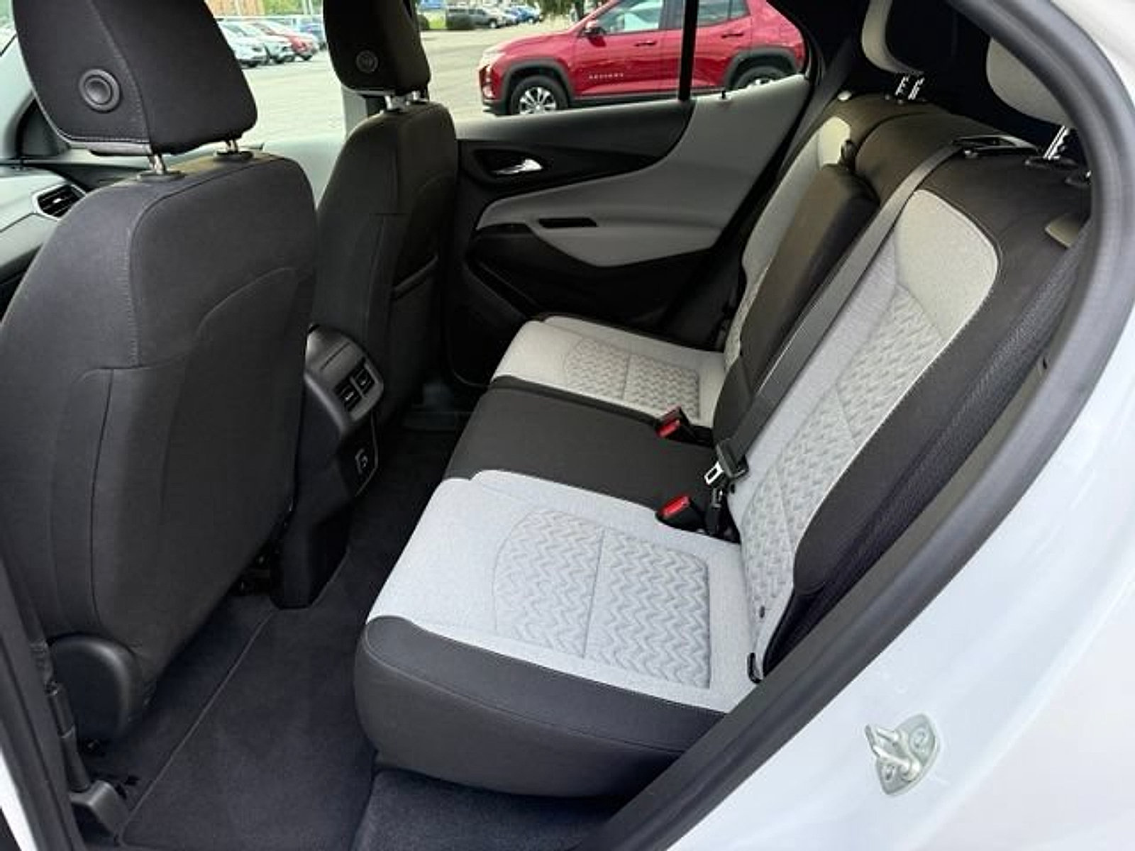 Certified 2024 Chevrolet Equinox LS w/ LS Convenience Package AWD/4WD image 15