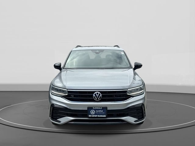 Certified 2023 Volkswagen Tiguan SE R-Line FWD image 2