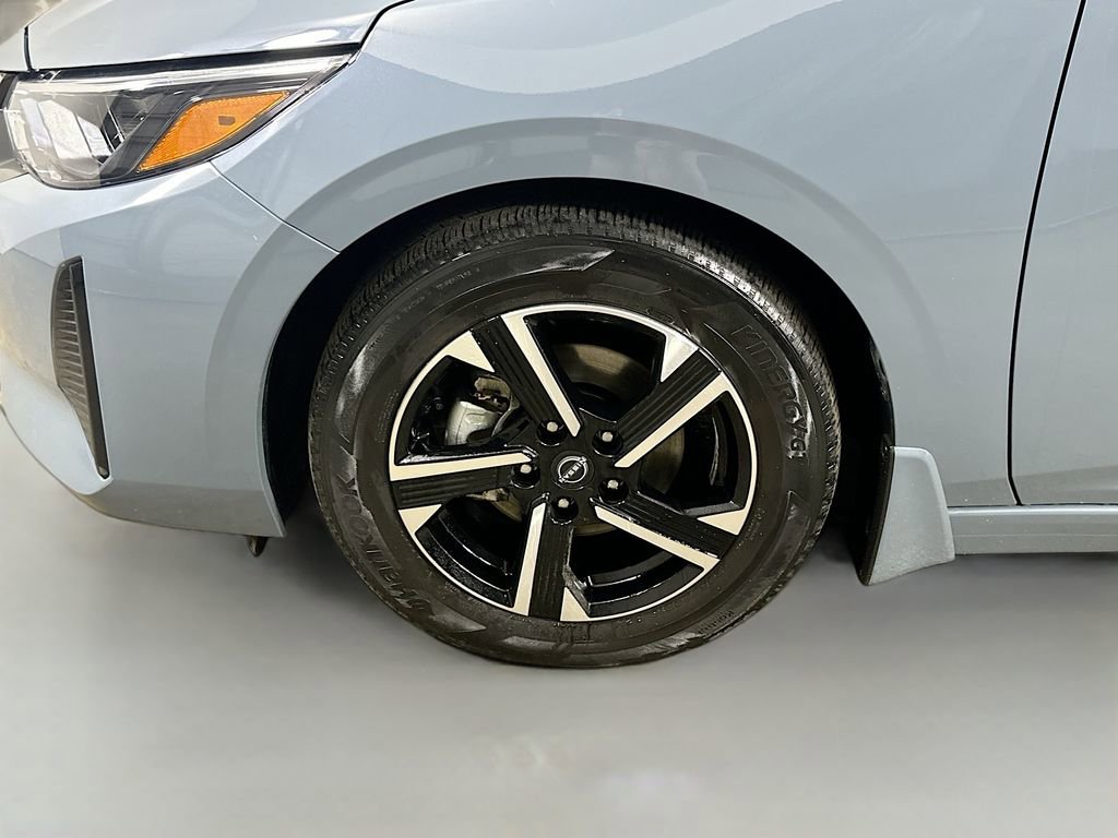 Used 2024 Nissan Sentra SV w/ Trunk Package image 8
