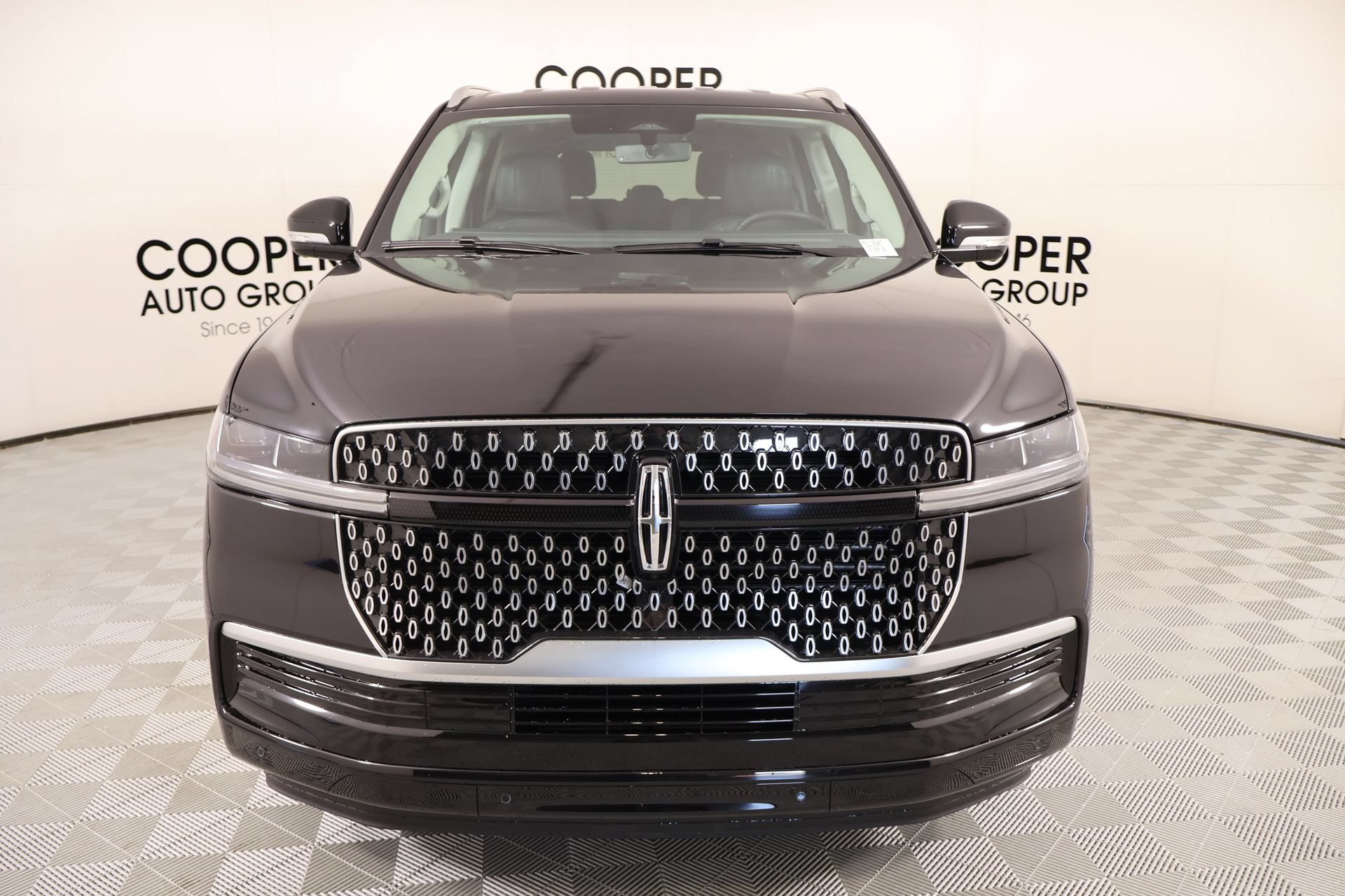 New 2026 Lincoln Navigator Premiere AWD/4WD image 9