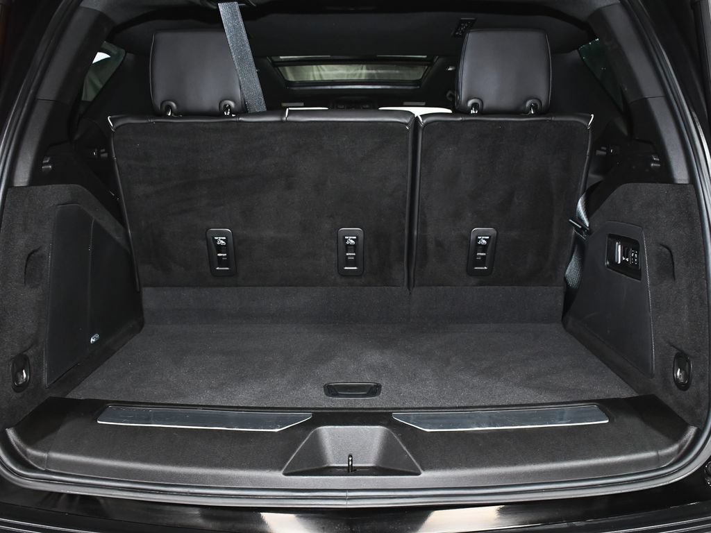 Used 2023 Cadillac Escalade Premium Luxury AWD/4WD image 70