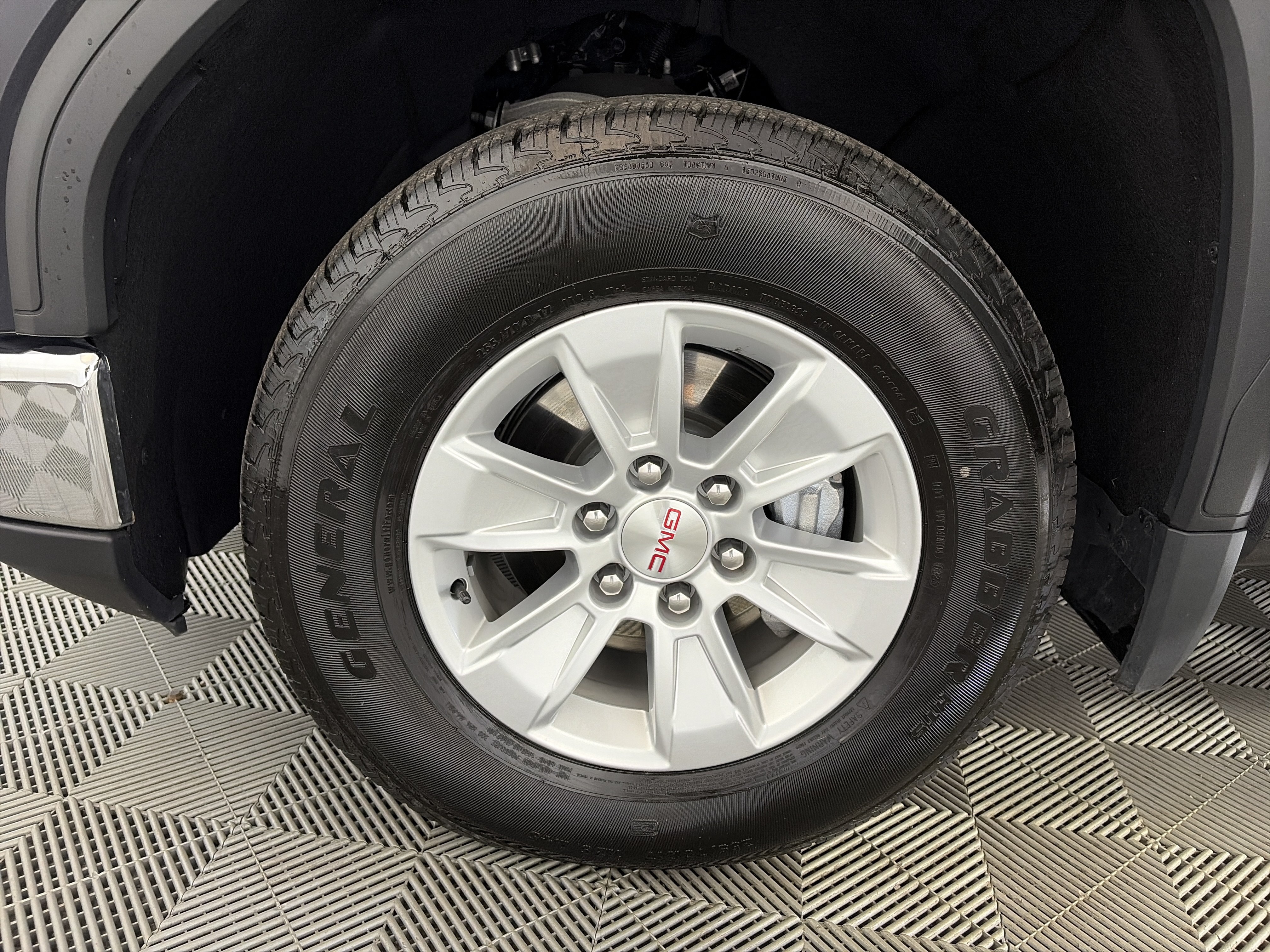 Used 2024 GMC Sierra 1500 SLE AWD/4WD image 13