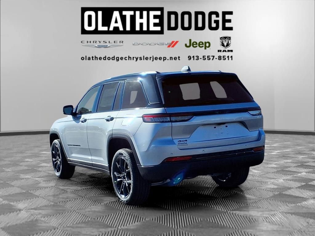New 2025 Jeep Grand Cherokee Limited AWD/4WD image 3