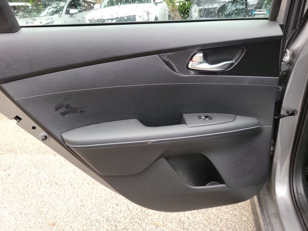 Certified 2023 Kia Forte GT-Line FWD image 11