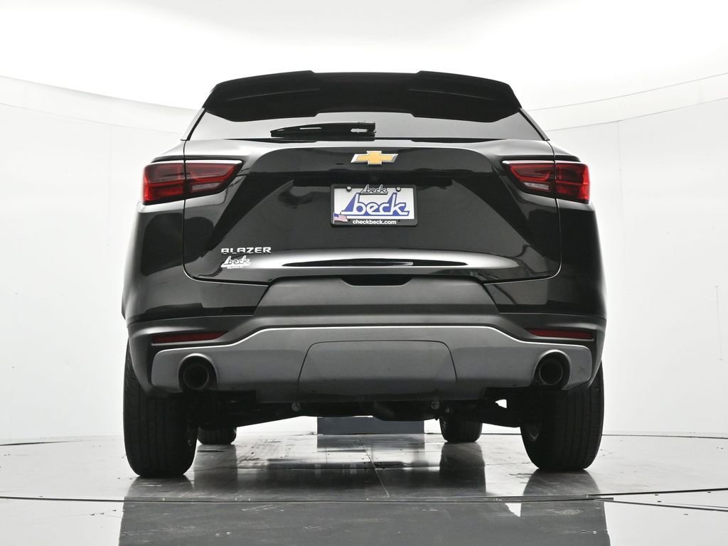 Used 2025 Chevrolet Blazer LT image 41