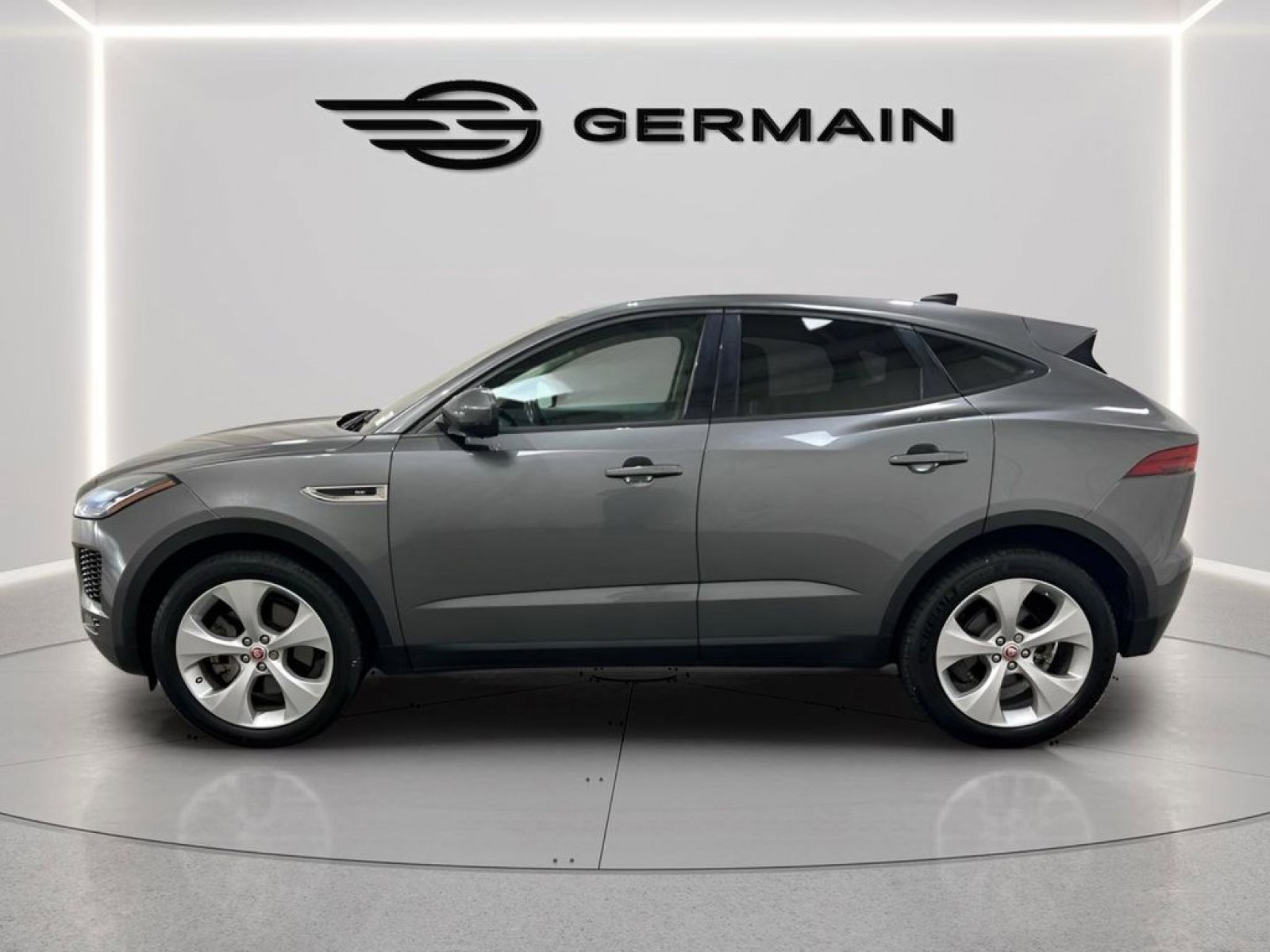 Used 2020 Jaguar E-PACE SE AWD/4WD image 3