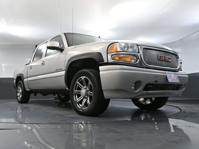 Used 2006 GMC Sierra 1500 Denali w/ Onstar Plus Package image 54