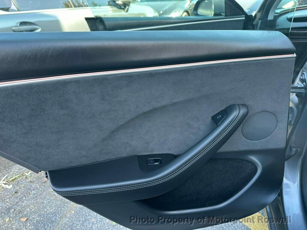 Used 2024 Tesla Model 3 Performance AWD/4WD image 23