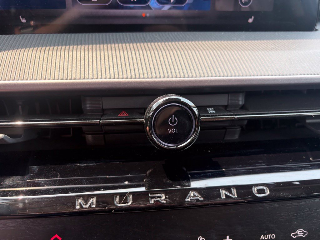 Used 2025 Nissan Murano SV AWD/4WD image 22