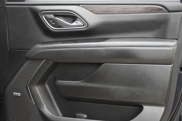 Used 2024 Chevrolet Suburban LT AWD/4WD image 31