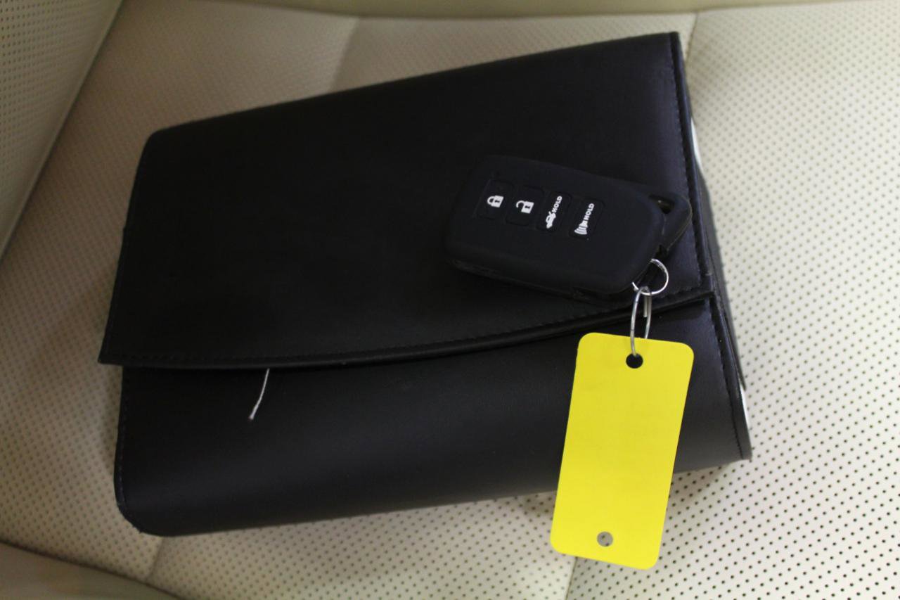 Used 2013 Lexus ES 350 w/ Luxury Pkg image 26