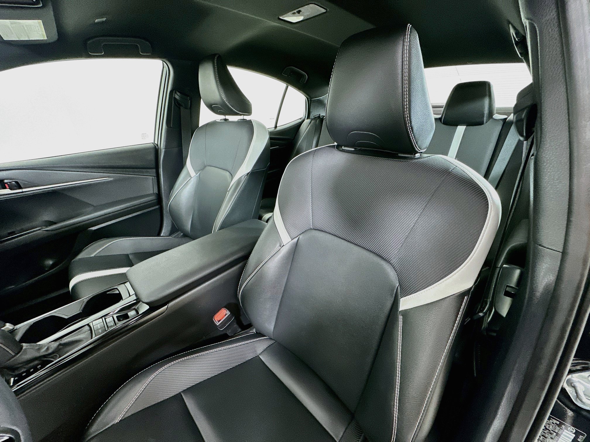 Certified 2025 Toyota Camry SE FWD image 19