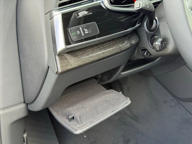 New 2025 Audi Q7 3.0T Prestige image 10