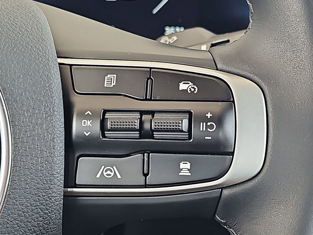Used 2025 Kia K5 EX FWD image 22