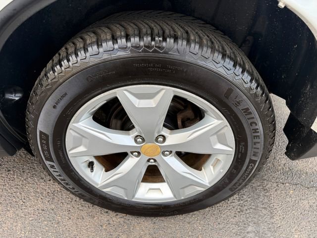 Used 2015 Subaru Forester 2.5i w/ Alloy Wheel Package AWD/4WD image 11