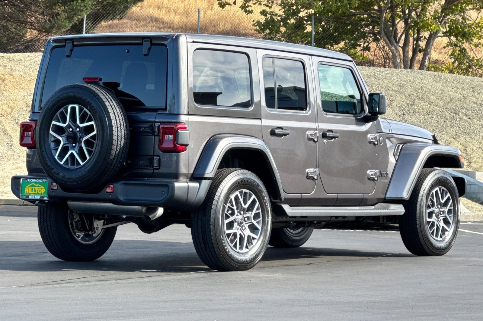 New 2025 Jeep Wrangler Sahara image 4