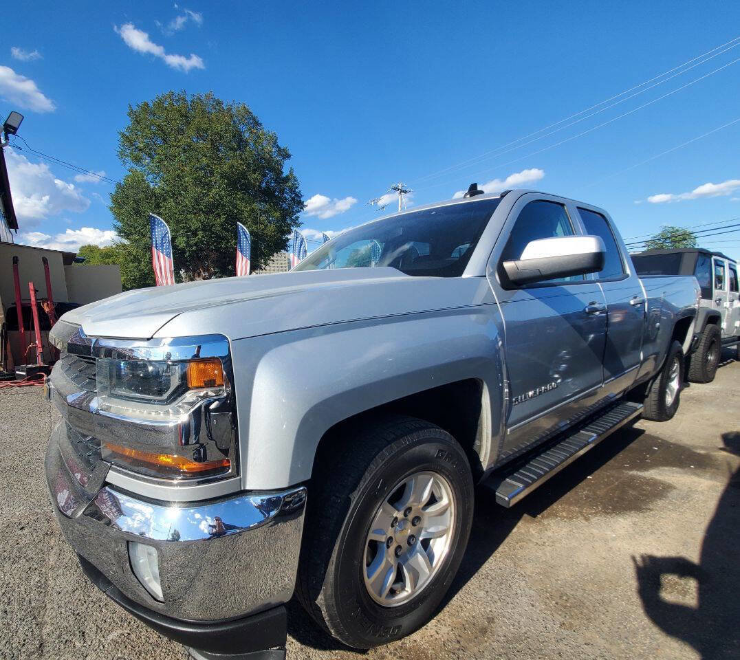 Used 2018 Chevrolet Silverado 1500 LT w/ All Star Edition image 1