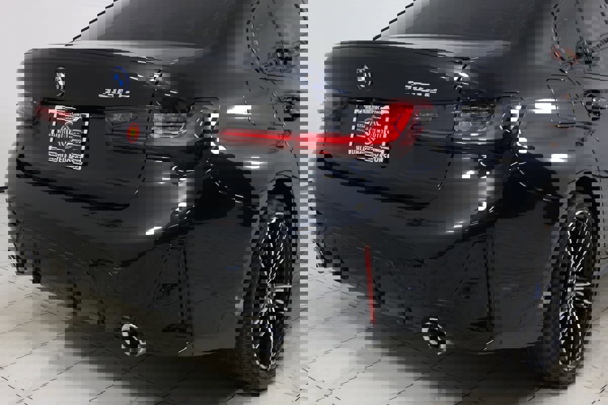 Used 2023 BMW 330e w/ M Sport Package image 42