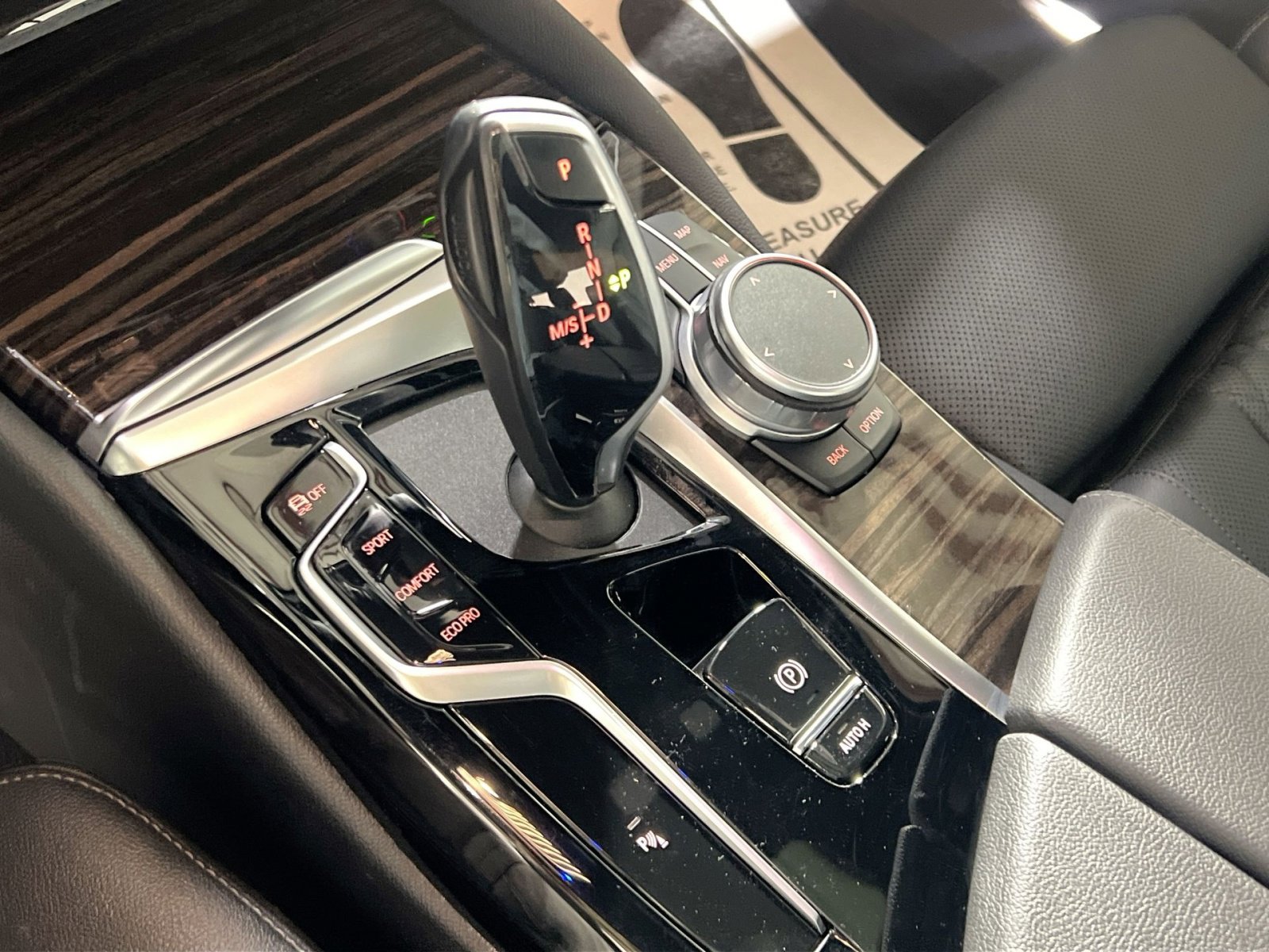 Used 2021 BMW 530i xDrive 530i xDrive image 21