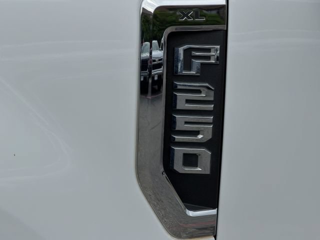 Used 2021 Ford F250 XL w/ Power Equipment Group AWD/4WD image 12