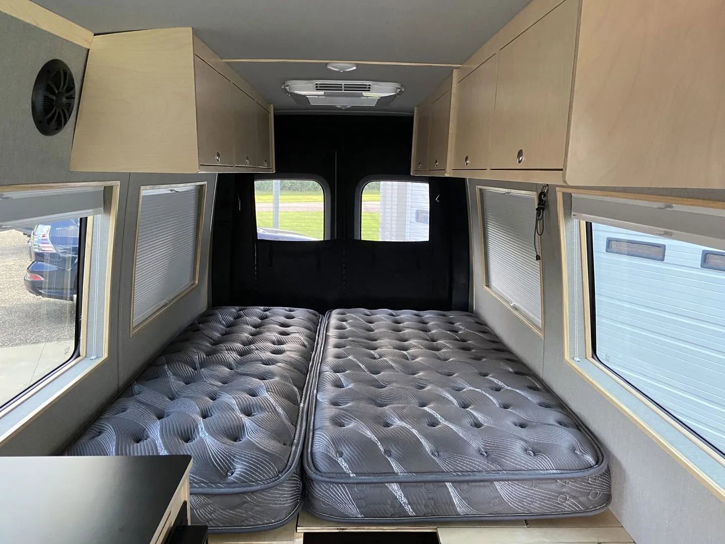 Used 2023 Mercedes-Benz Sprinter 3500 image 30