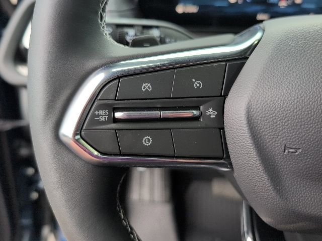 New 2026 Chevrolet Traverse LT w/ Driver Confidence Package image 20