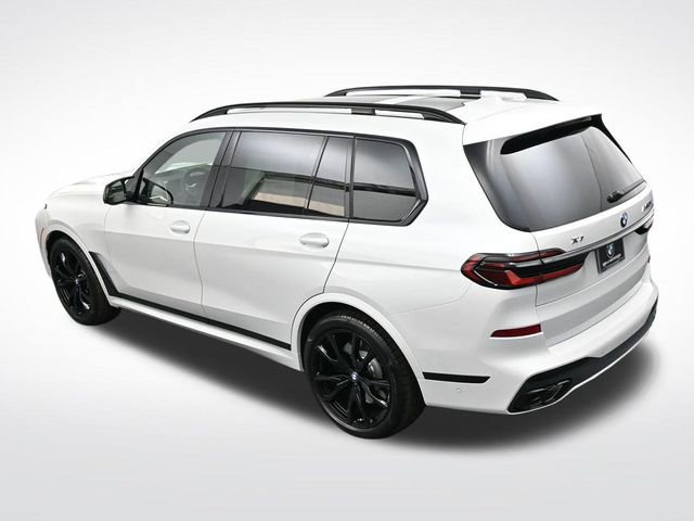 New 2026 BMW X7 M60i image 25