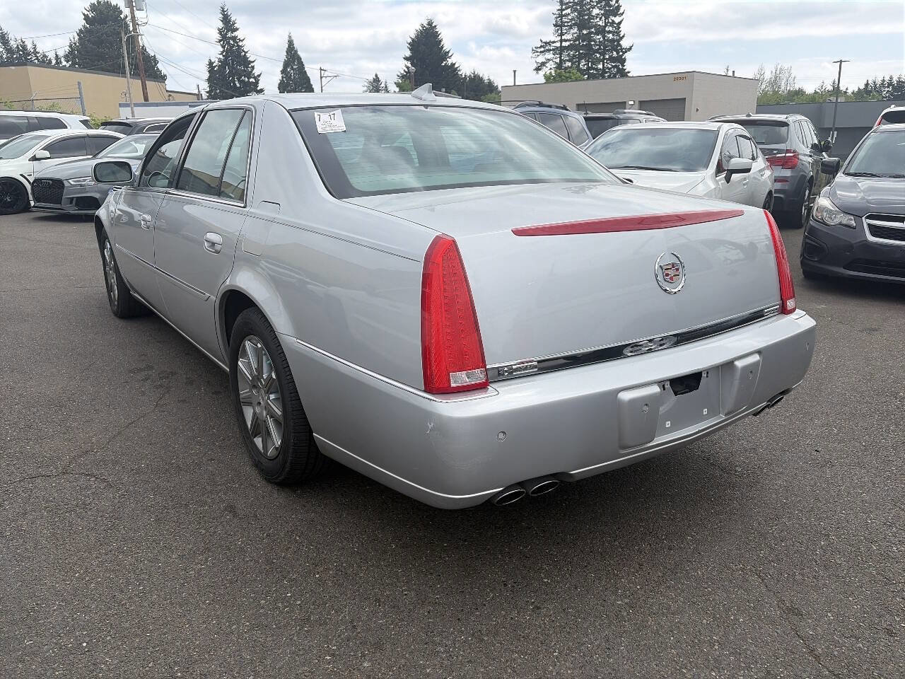 Used 2011 Cadillac DTS Premium FWD image 2