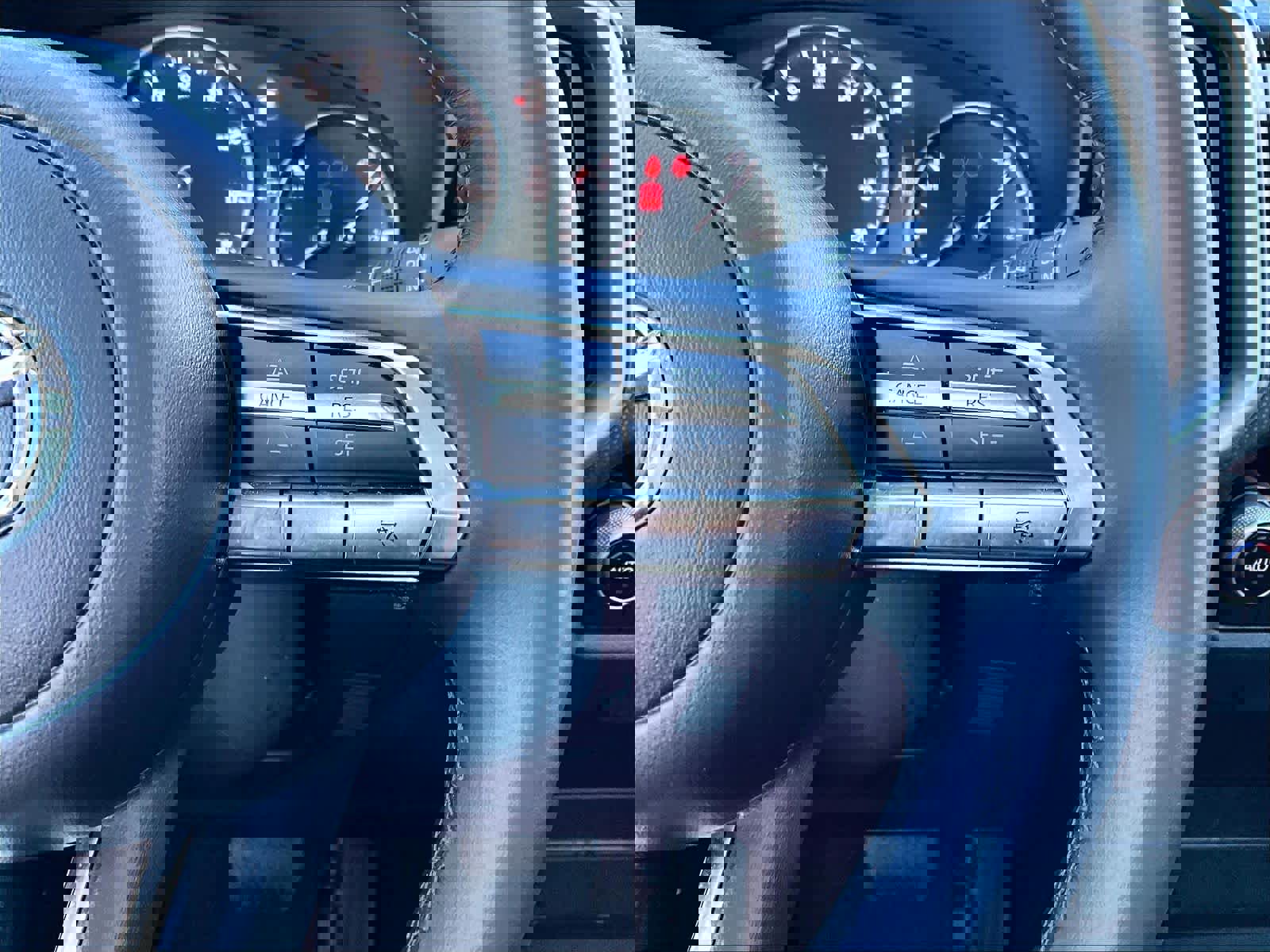 Used 2025 MAZDA CX-50 AWD 2.5 S w/ Premium Package image 24