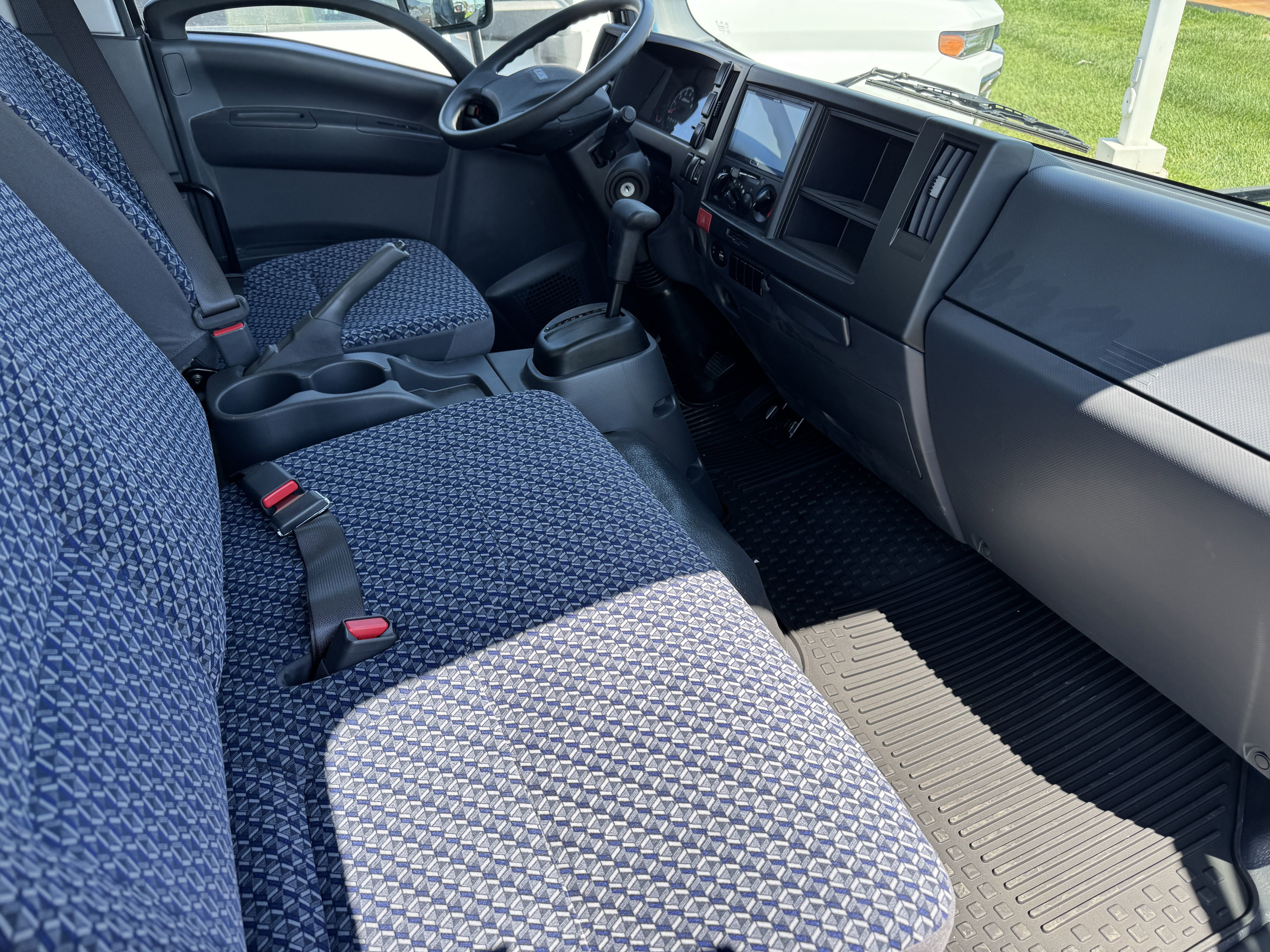 New 2025 Chevrolet Low Cab Forward image 11