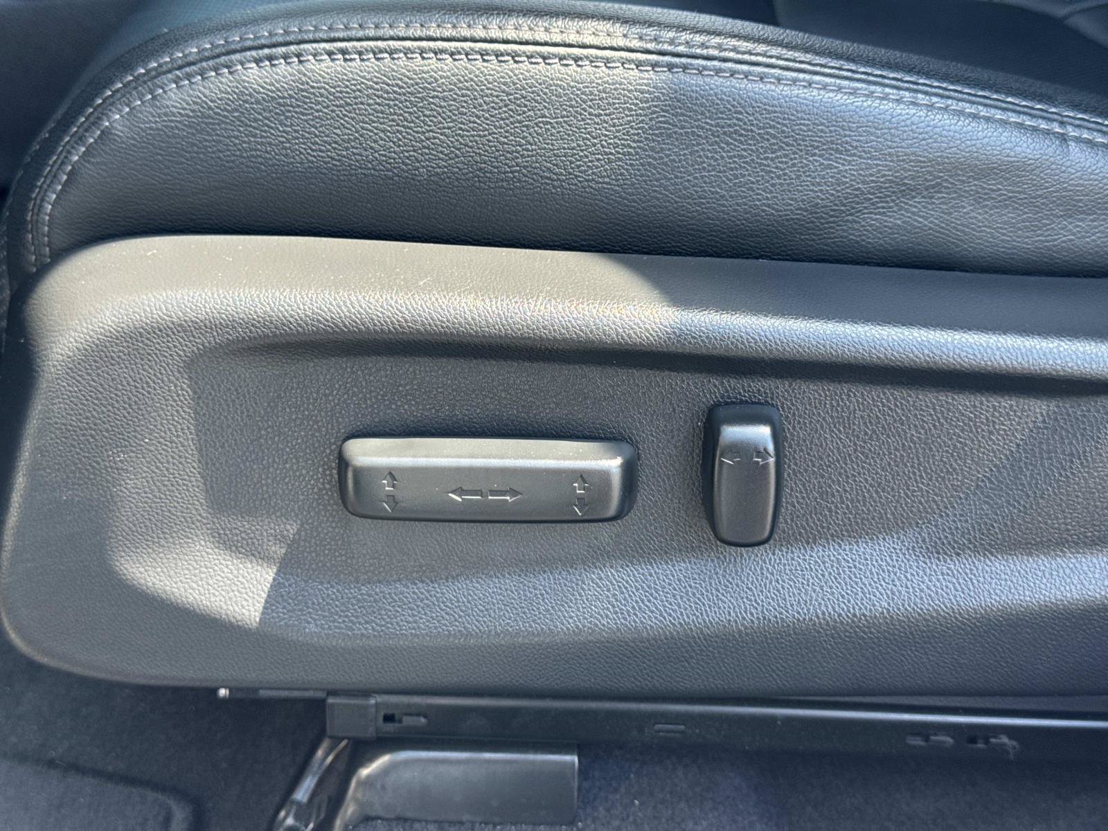 Certified 2019 Honda Clarity Touring image 25